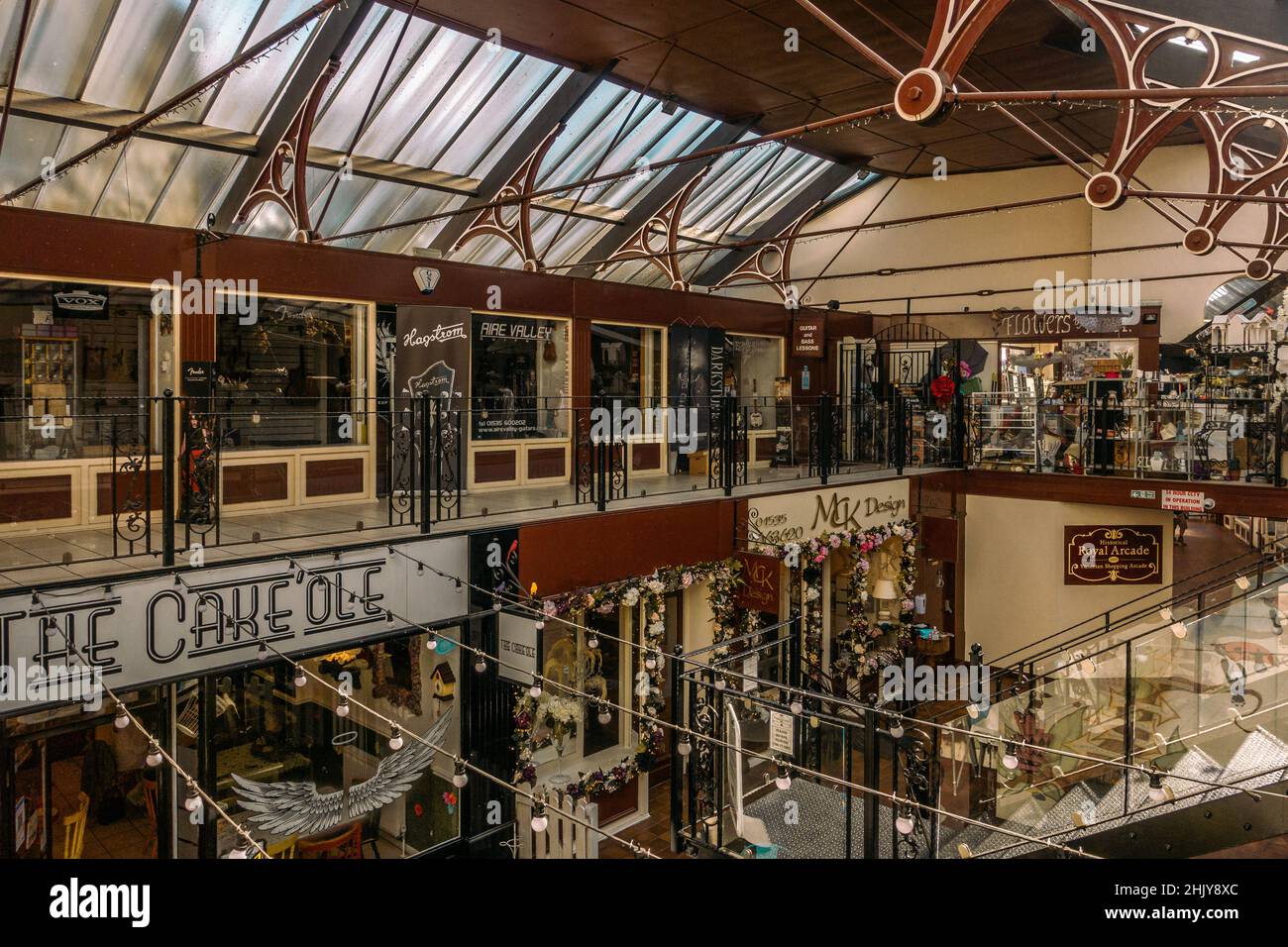 Centro commerciale Keighley Royal Arcade restaurato e negozi nascosti sotterranei edoardiani, West Yorkshire, Inghilterra, Regno Unito Foto Stock