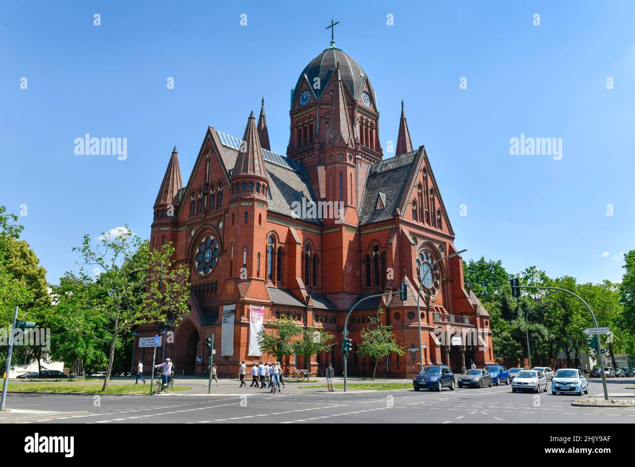 Heilig Kreuz Kirche, Zossener Straße, Blücherstraße, Kreuzberg, Friedrichshain-Kreuzberg, Berlino, Deutschland Foto Stock