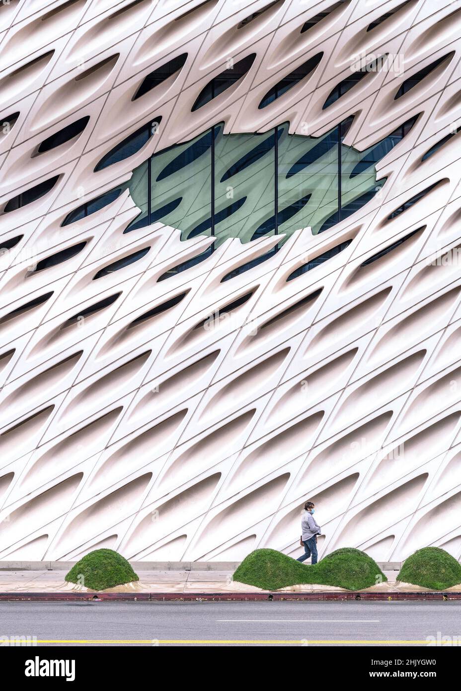 Los Angeles, CA, USA - 31 gennaio 2022 - un primo piano esterno del Broad Museum nel centro di Los Angeles, CA. Foto Stock