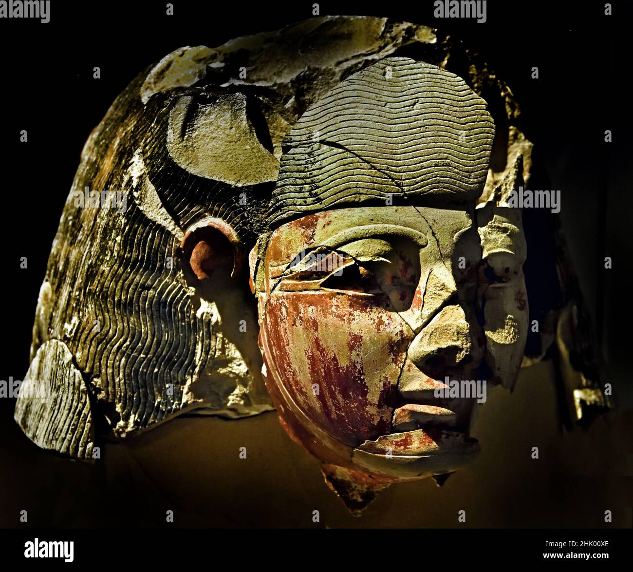 Statua egizia testa di un monarca, calcare, Medio Regno, MIS 12th Dinastia, (1900-1850 a.C.), Qqw el-Kebir, tomba di IBU. Egitto (Museo Egizio di Torino Italia) Foto Stock