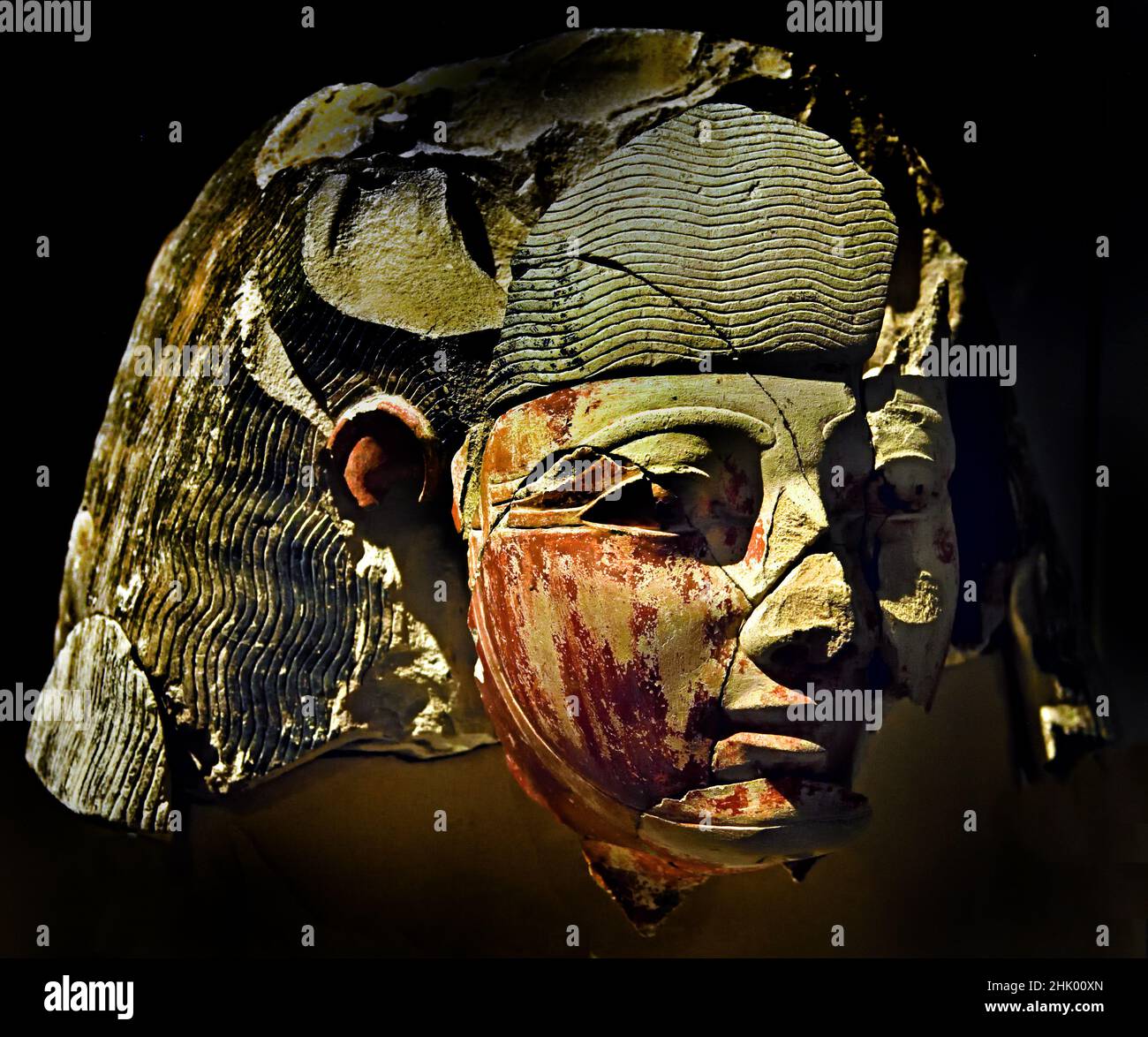 Statua egizia testa di un monarca, calcare, Medio Regno, MIS 12th Dinastia, (1900-1850 a.C.), Qqw el-Kebir, tomba di IBU. Egitto (Museo Egizio di Torino Italia) Foto Stock