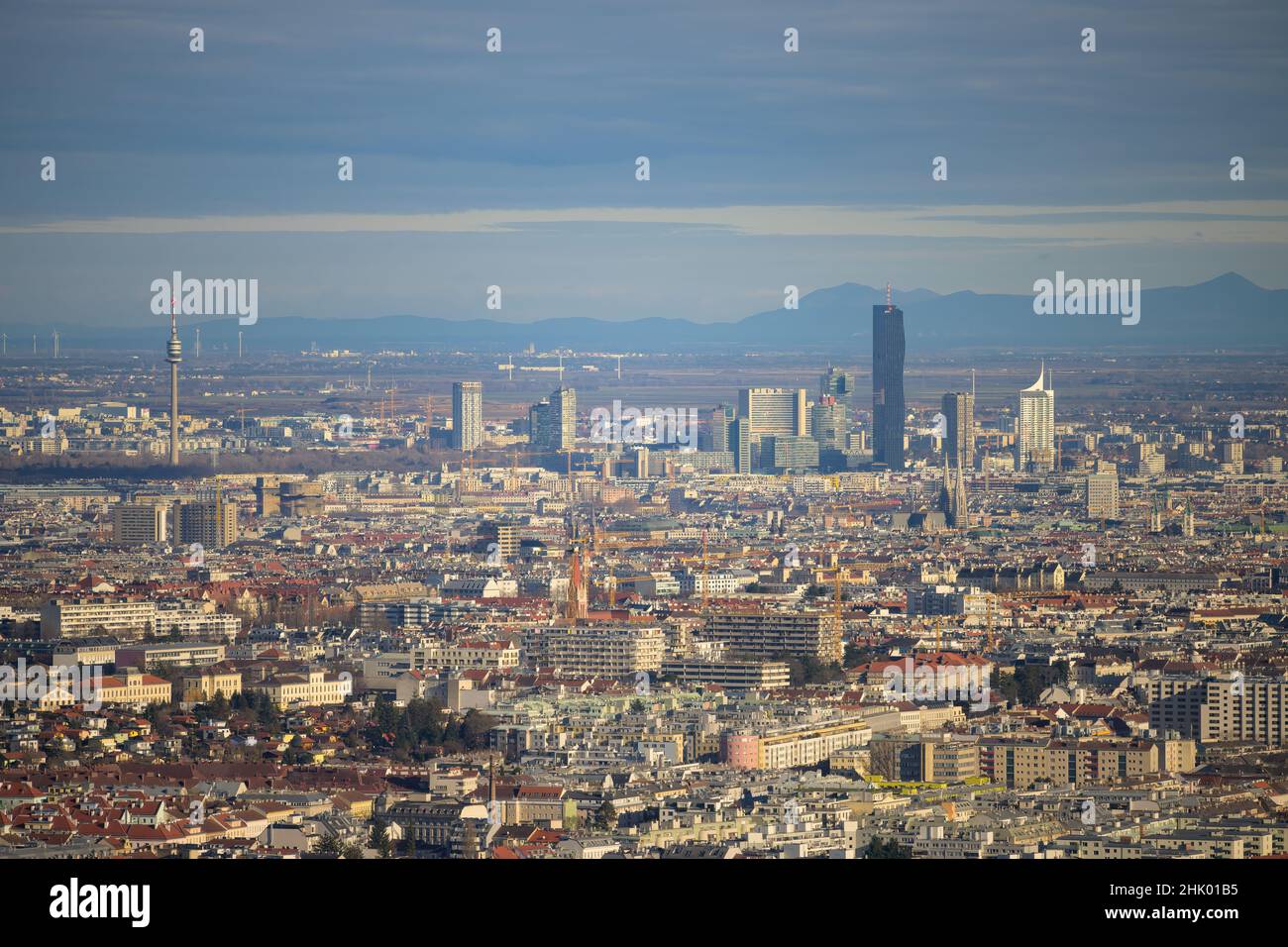 Vista panoramica su Vienna (Austria), giorno di sole in inverno, Lainzer Tiergarten Foto Stock