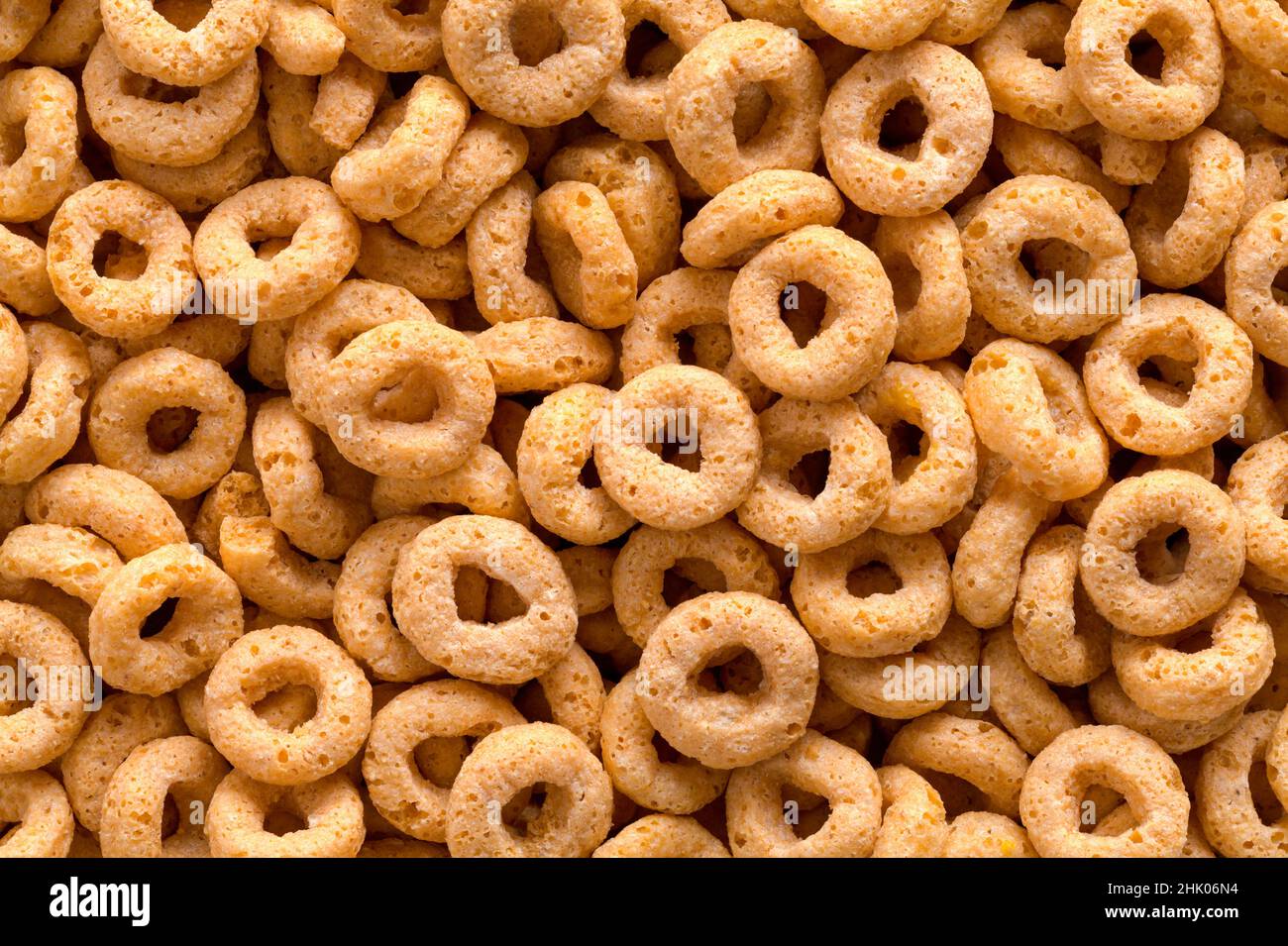 OAT Cereal Loops pile background Close Up. Foto Stock