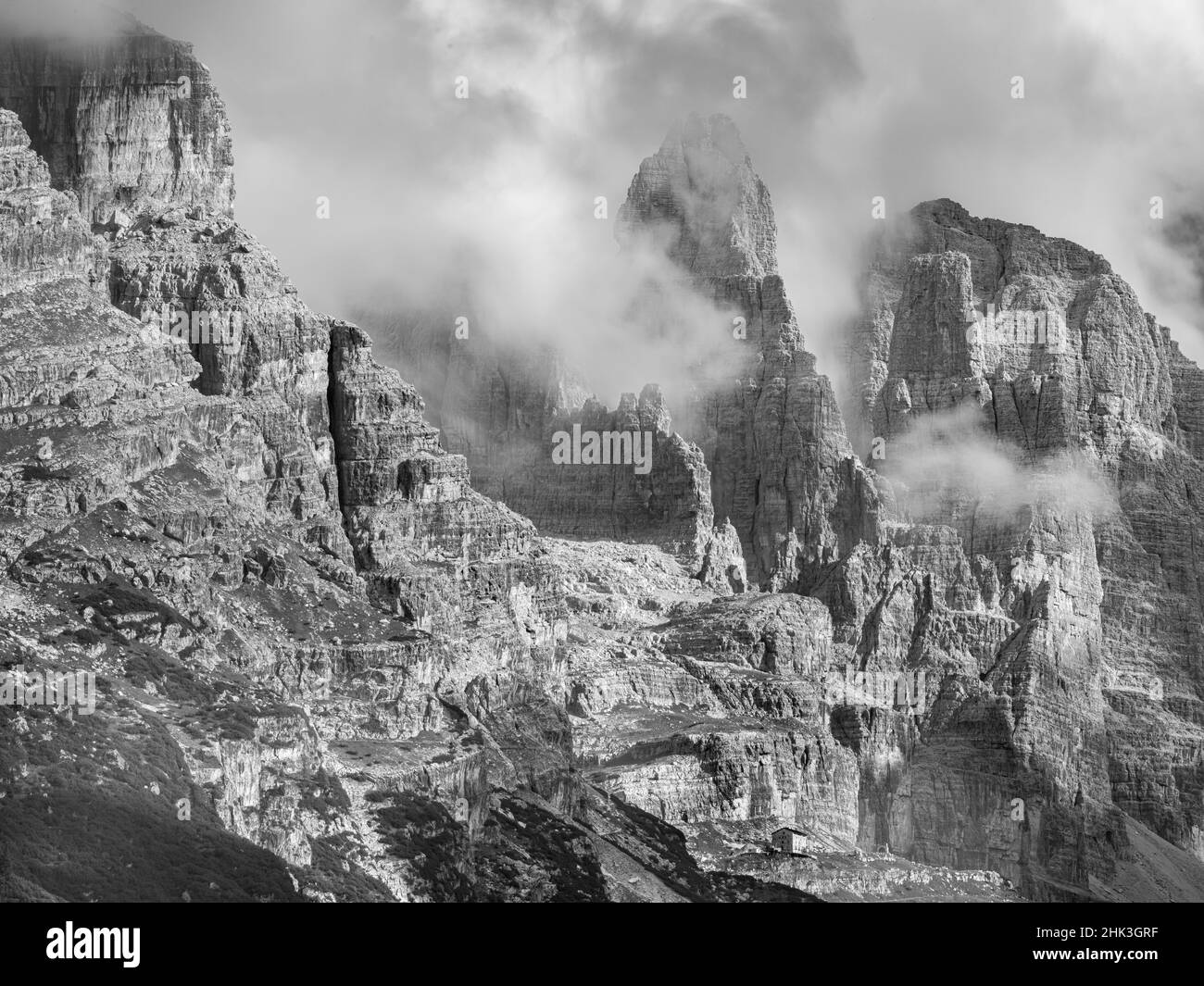 Cima Brenta dalla Val Rendena. Le Dolomiti di Brenta, patrimonio dell'umanità dell'UNESCO. Italia, Trentino, Val Rendena Foto Stock