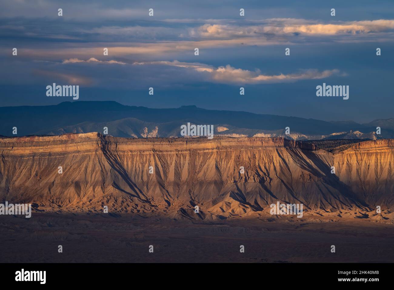 USA, Colorado, Grand Junction. Tramonto sulle scogliere del Libro. Foto Stock