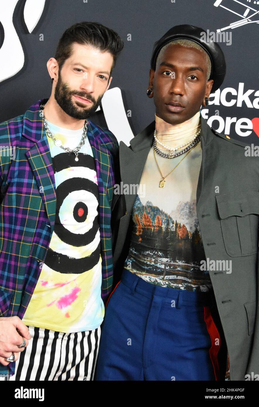 Los Angeles, California, USA 1st Febbraio 2022 (L-R) attore RJ Aguiar e modello Braxton J. Holme partecipare Paramount Pictures 'Jackass Forever' US Premiere al TCL Chinese Theatre il 1 Febbraio 2022 a Los Angeles, California, USA. Foto di Barry King/Alamy Live News Foto Stock