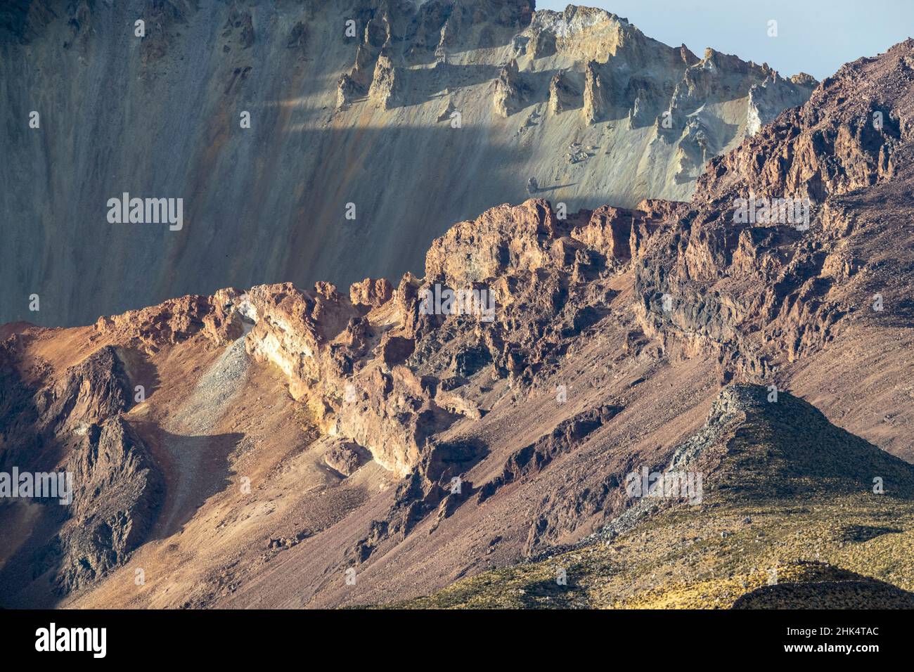 Il vulcano Thunupa, Salar de Uyuni, Provincia Daniel Campos, Bolivia, Sud America Foto Stock
