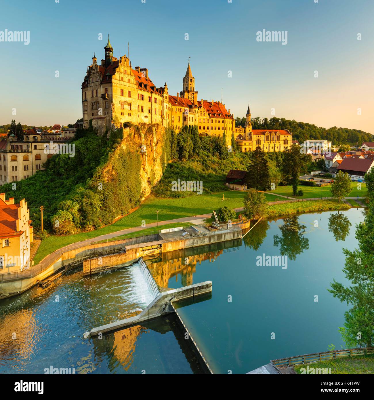 Castello di Sigmaringen, Parco Naturale dell'Alto Danubio, Alpi Sveve, Baden-Wurttemberg, Germania, Europa Foto Stock