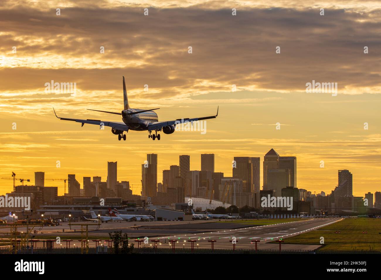 London city airport immagini e fotografie stock ad alta risoluzione - Alamy
