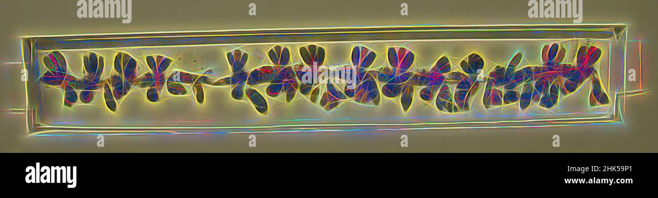 Ispirato da mantello, abbellimento dei bordi, frammento o mantello?, bordo, frammento, Nazca, cotone, fibra camelide, 200-600 C.E., periodo intermedio iniziale, 2 1/4 x 1/8 x 18 1/2 pollici, 5,7 x 0,3 x 47 cm, reinventato da Artotop. L'arte classica reinventata con un tocco moderno. Design di calda e allegra luminosità e di raggi di luce. La fotografia si ispira al surrealismo e al futurismo, abbracciando l'energia dinamica della tecnologia moderna, del movimento, della velocità e rivoluzionando la cultura Foto Stock