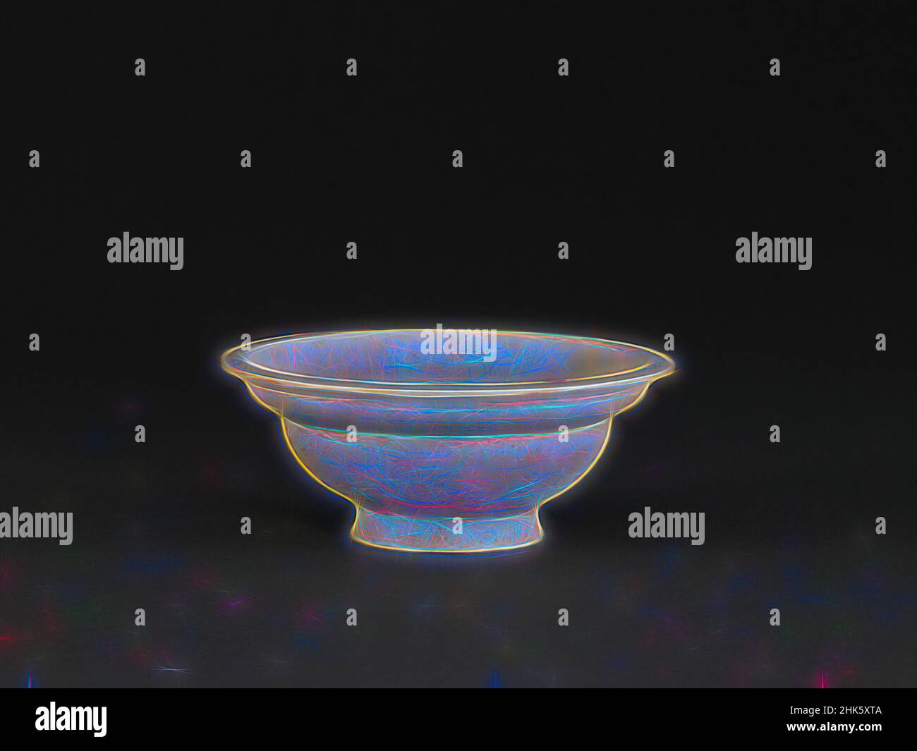 Ispirato da Carinated Bowl, romano, periodo imperiale iniziale, 27 AC-ad 330, 1st secolo d.C., Vetro, Impero Romano, vetreria, 1 1/2 x 3 13/16 poll. (3,8 x 9,7 cm, riimmaginato da Artotop. L'arte classica reinventata con un tocco moderno. Design di calda e allegra luminosità e di raggi di luce. La fotografia si ispira al surrealismo e al futurismo, abbracciando l'energia dinamica della tecnologia moderna, del movimento, della velocità e rivoluzionando la cultura Foto Stock