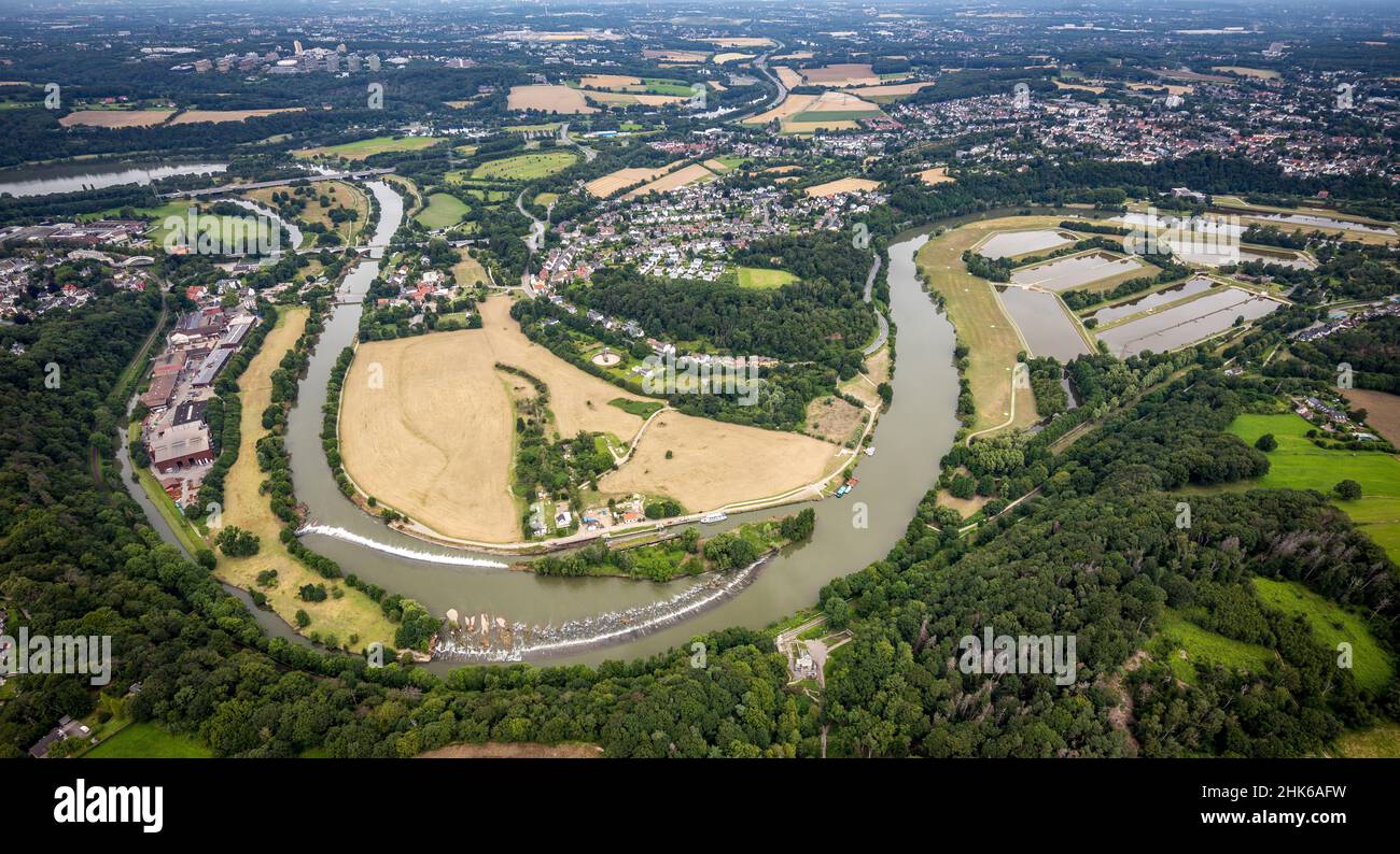 Vista aerea, arco della Ruhr vicino a Heven, impianto di estrazione dell'acqua della Ruhrverband, una settimana fa era ancora sott'acqua qui - la Ruhr stava allagando, corso Foto Stock