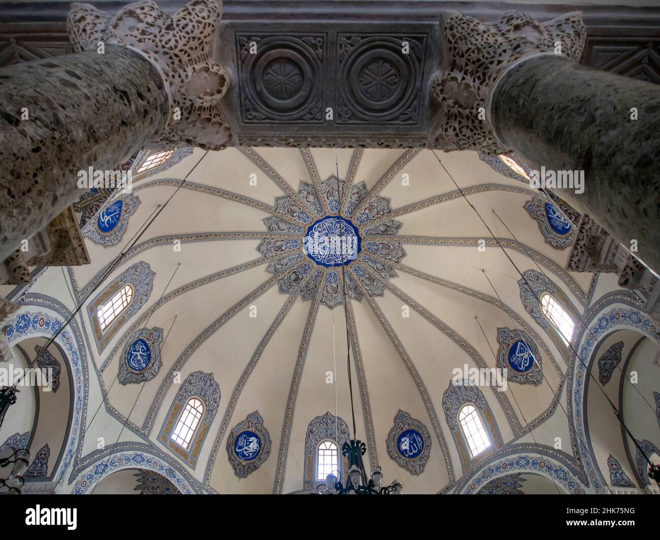 Interno della piccola Santa Sofia (ex Chiesa dei Santi Sergius e Bacco, poi trasformata in moschea) a Istanbul, Turchia Foto Stock