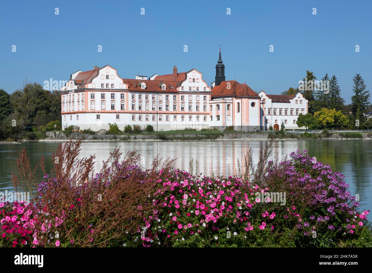 Castello Neuhaus am Inn, visto da Schaerding, castello barocco moated, Neuhaus am Inn, Inn, Innviertel, bassa Baviera, Baviera, Schaerding, Germania Foto Stock