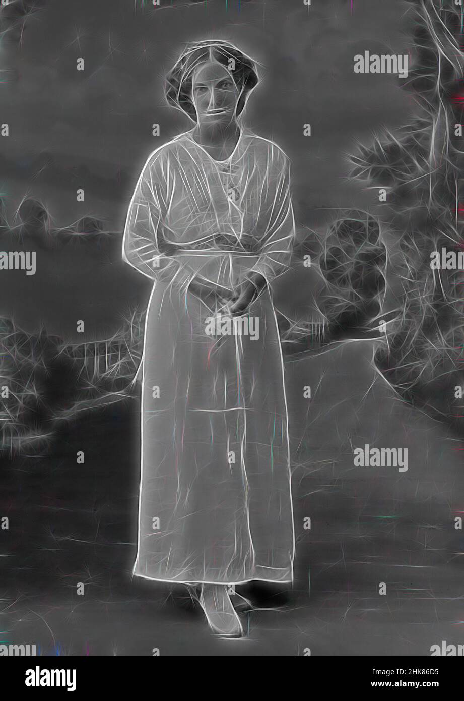 Ispirato da J Ryan 6 15/- doz, Berry & Co, circa 1920, Wellington, Reimagined by Artotop. L'arte classica reinventata con un tocco moderno. Design di calda e allegra luminosità e di raggi di luce. La fotografia si ispira al surrealismo e al futurismo, abbracciando l'energia dinamica della tecnologia moderna, del movimento, della velocità e rivoluzionando la cultura Foto Stock