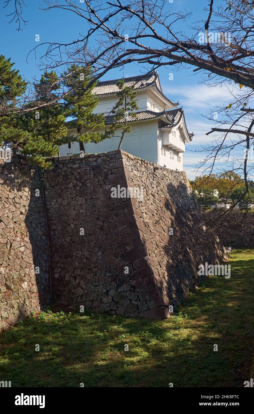 Tounan-sumi Yagura, torre di avvistamento dell'angolo sud-orientale, la torre a tre piani sull'angolo sud-orientale di Honmaru, serviva da punto di osservazione per proteggere il Nag Foto Stock