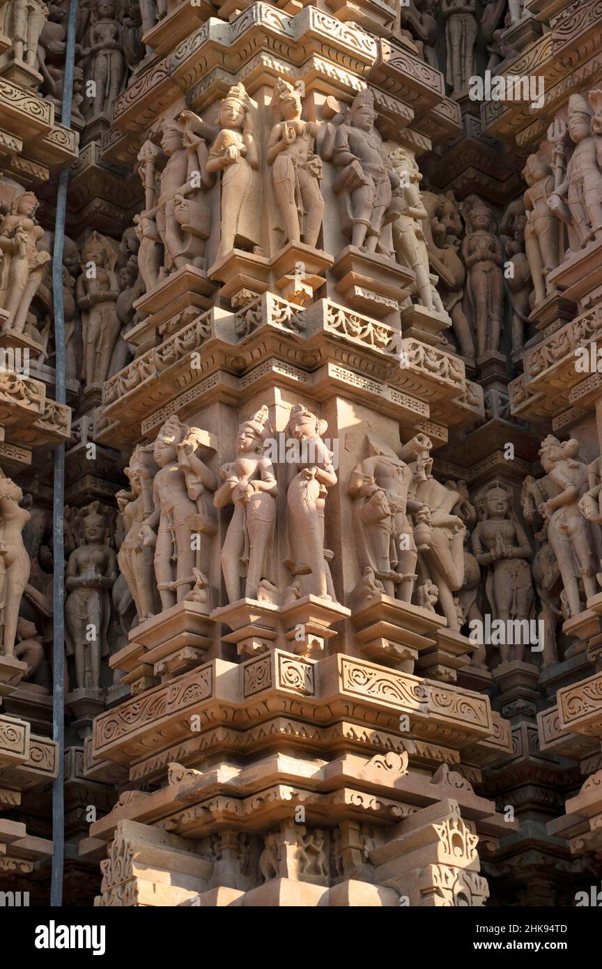 TEMPIO DI LAKSHMANA: Wall Sculptures.Western Group, Khajuraho, Madhya Pradesh, India Foto Stock
