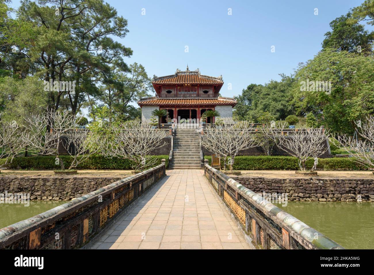 Complesso di tombe imperiali Minh Mang sul fiume Perfume, Hue, provincia di Thua Thien Hue, Vietnam centrale, Asia sudorientale Foto Stock