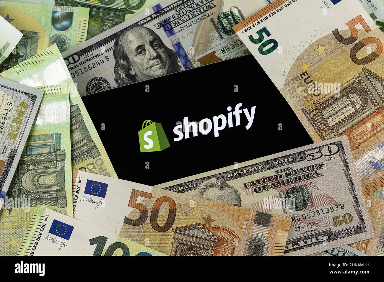 Shopify editoriale. Foto illustrativa per notizie su Shopify - una multinazionale di e-commerce Foto Stock