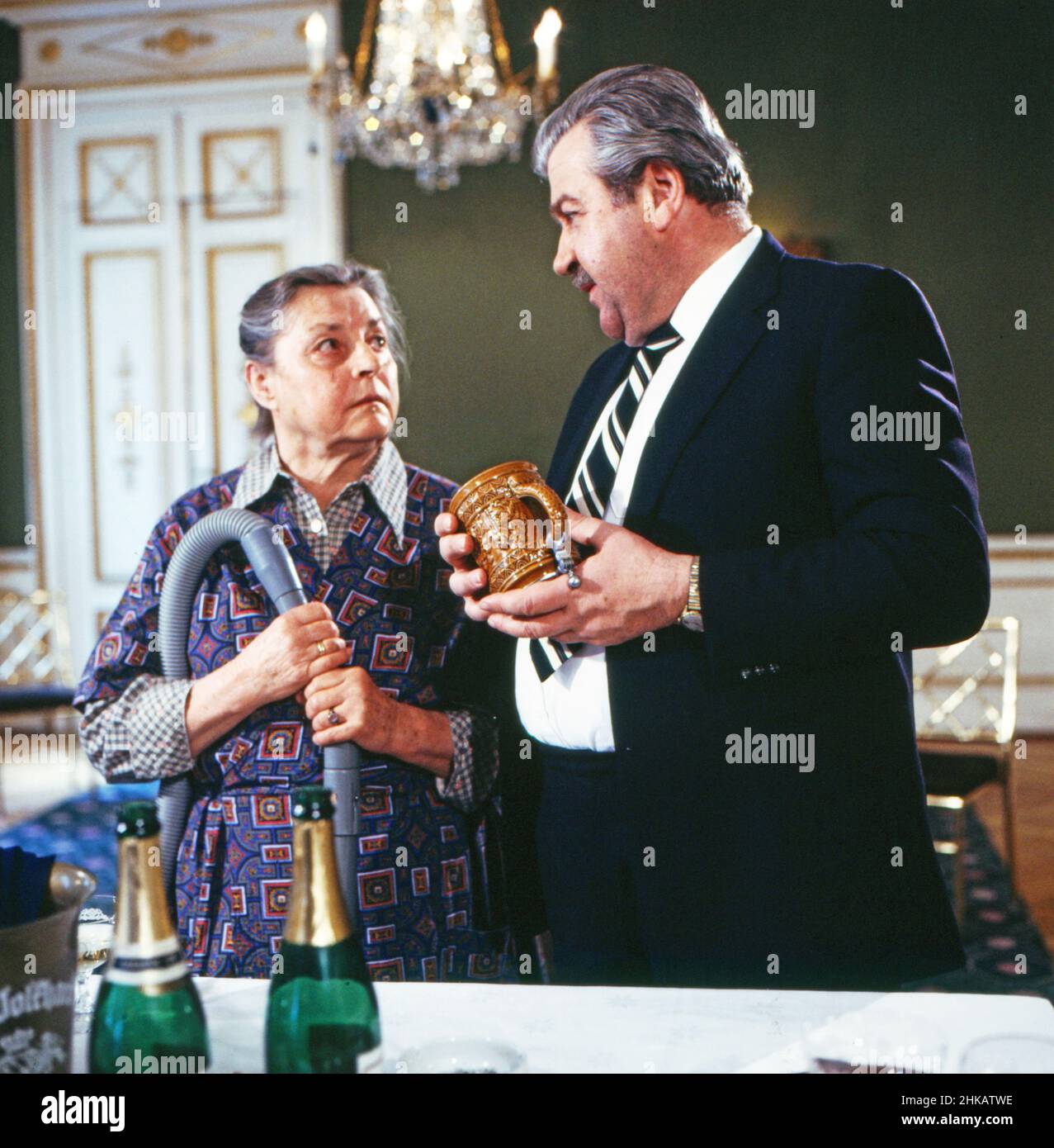 Anton, wohin?, Fernsehserie, Deutschland 1986 - 1988, Folge 3, Darsteller: Maria Singerl, Willy Harlander Foto Stock