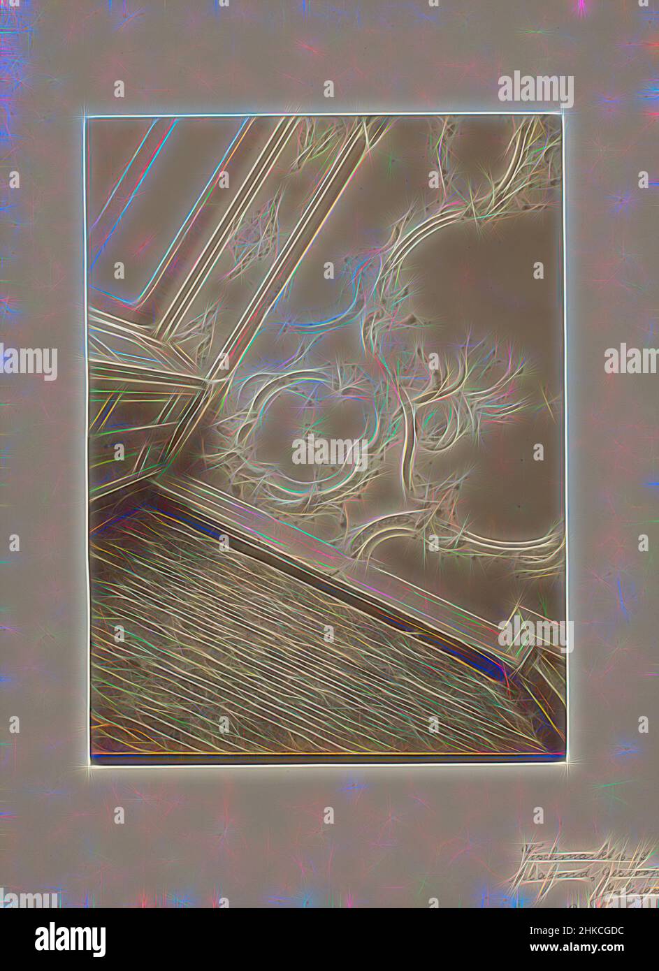 Ispirato al soffitto di Vismarkt 16-17 a Leiden, Vismarkt, 1901, stampa albume, altezza 230 mm x larghezza 169 mm, reinventato da Artotop. L'arte classica reinventata con un tocco moderno. Design di calda e allegra luminosità e di raggi di luce. La fotografia si ispira al surrealismo e al futurismo, abbracciando l'energia dinamica della tecnologia moderna, del movimento, della velocità e rivoluzionando la cultura Foto Stock