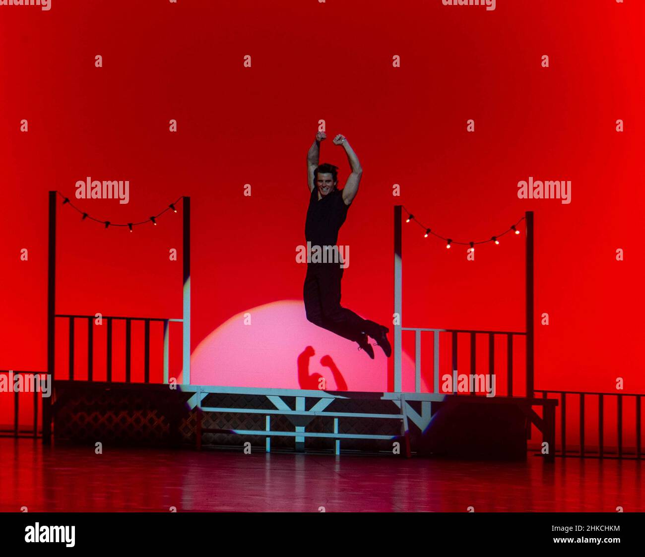 Londra, Regno Unito. 3rd Feb 2022. Photocall Dirty Dancing - la storia classica sul palco al Dominion Theatre di Londra, nella foto 'Johnny' Michael o'Reilly Credit: Ian Davidson/Alamy Live News Foto Stock