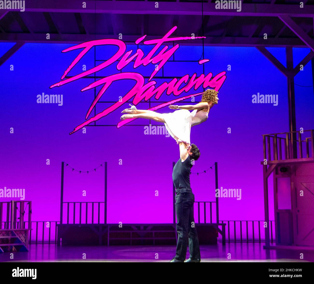 Londra, Regno Unito. 3rd Feb 2022. Photocall Dirty Dancing - la storia classica sul palco al Dominion Theatre London Credit: Ian Davidson/Alamy Live News Foto Stock