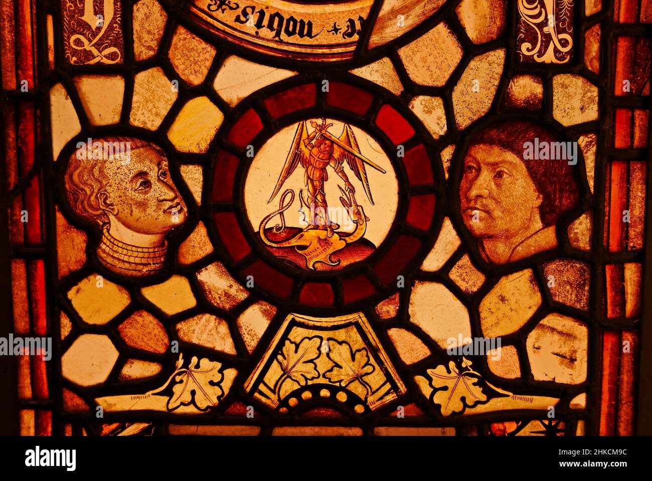 Hotel-Dieu des Hospices Civils de Beaune, Saint-Michael che uccide il drago, Cote-d'Or, Bourgogne-France-Comte, Borgogna, Francia, Europa Foto Stock