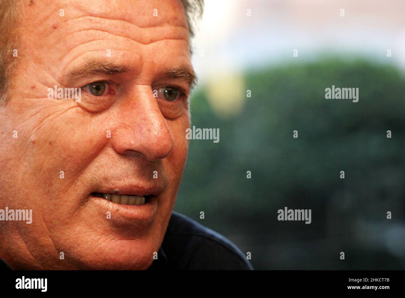 ISTANBUL, TURCHIA - SETTEMBRE 6: Allenatore di calcio turco ed ex calciatore Mustafa Denizli il 6 Settembre 2007 a Istanbul, Turchia. Ha vinto il titolo della Super League turca tre volte. Foto Stock