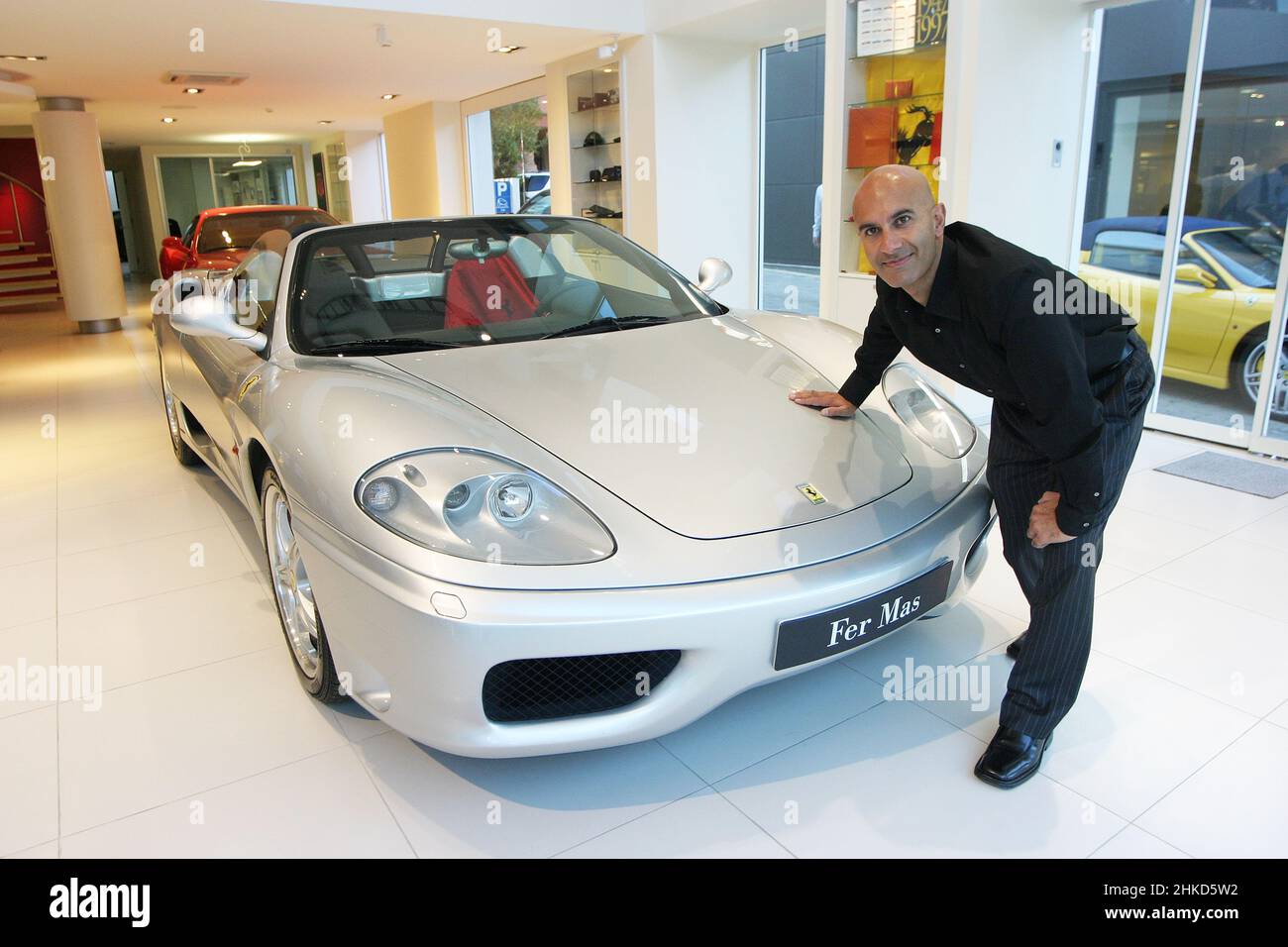 ISTANBUL, TURCHIA - OTTOBRE 17: Autore canadese, relatore ed esperto di leadership Robin Sharma il 17 ottobre 2006 a Istanbul, Turchia. È l'autore dei Best seller, il Monk che ha venduto la sua Ferrari. Foto Stock