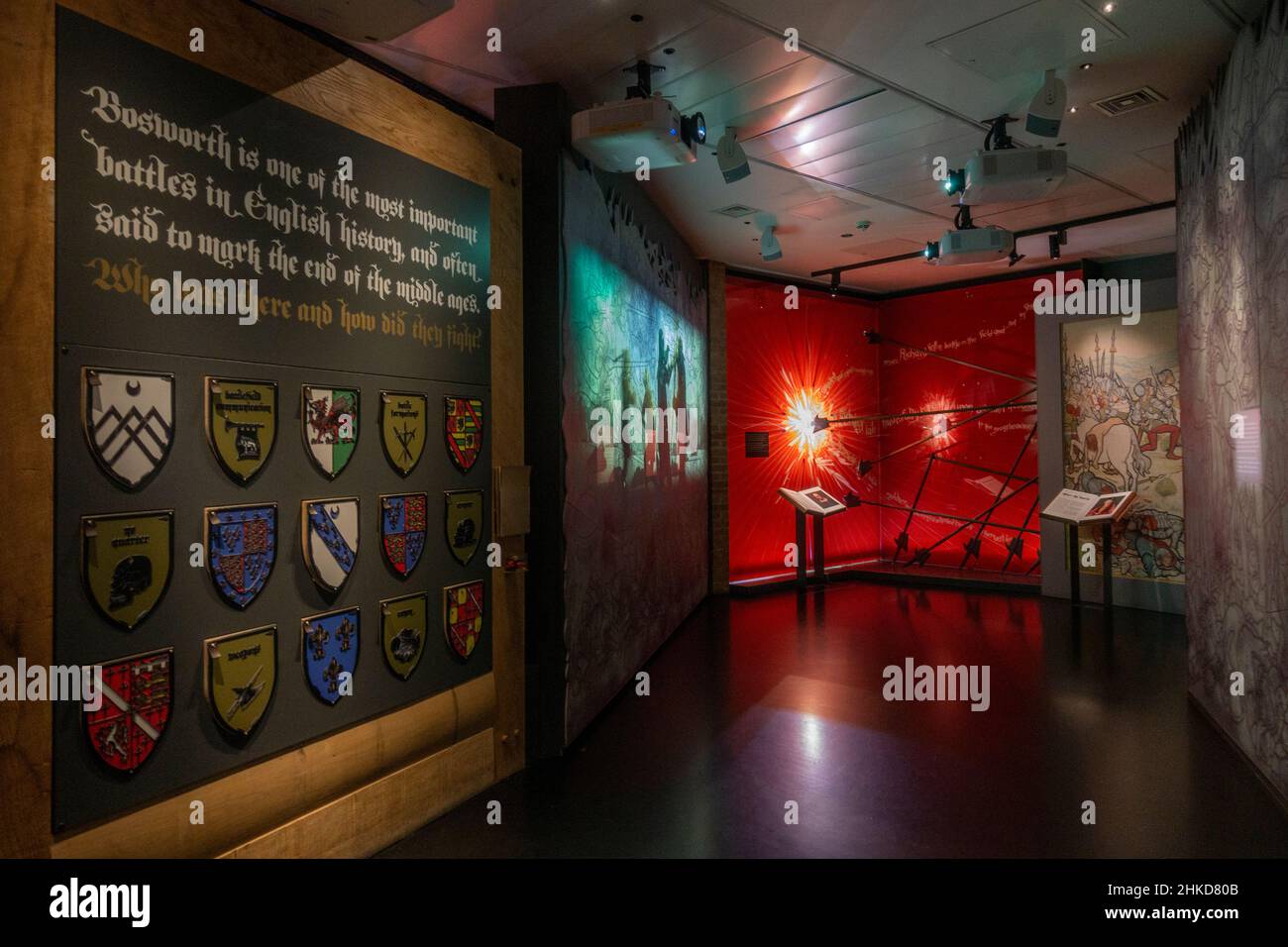 Vista generale delle esposizioni nel centro di visita del re Richard III, Leicester, Inghilterra. Foto Stock