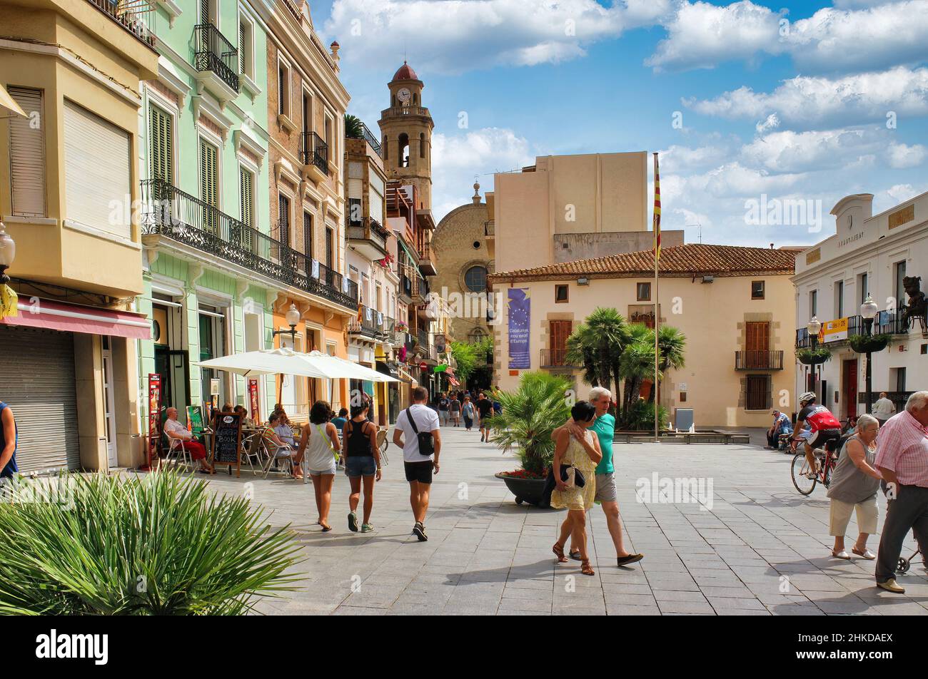 Il centro urbano della bellissima città turistica di Calella, situata sulla Costa Brava, in provincia di Barcellona Foto Stock