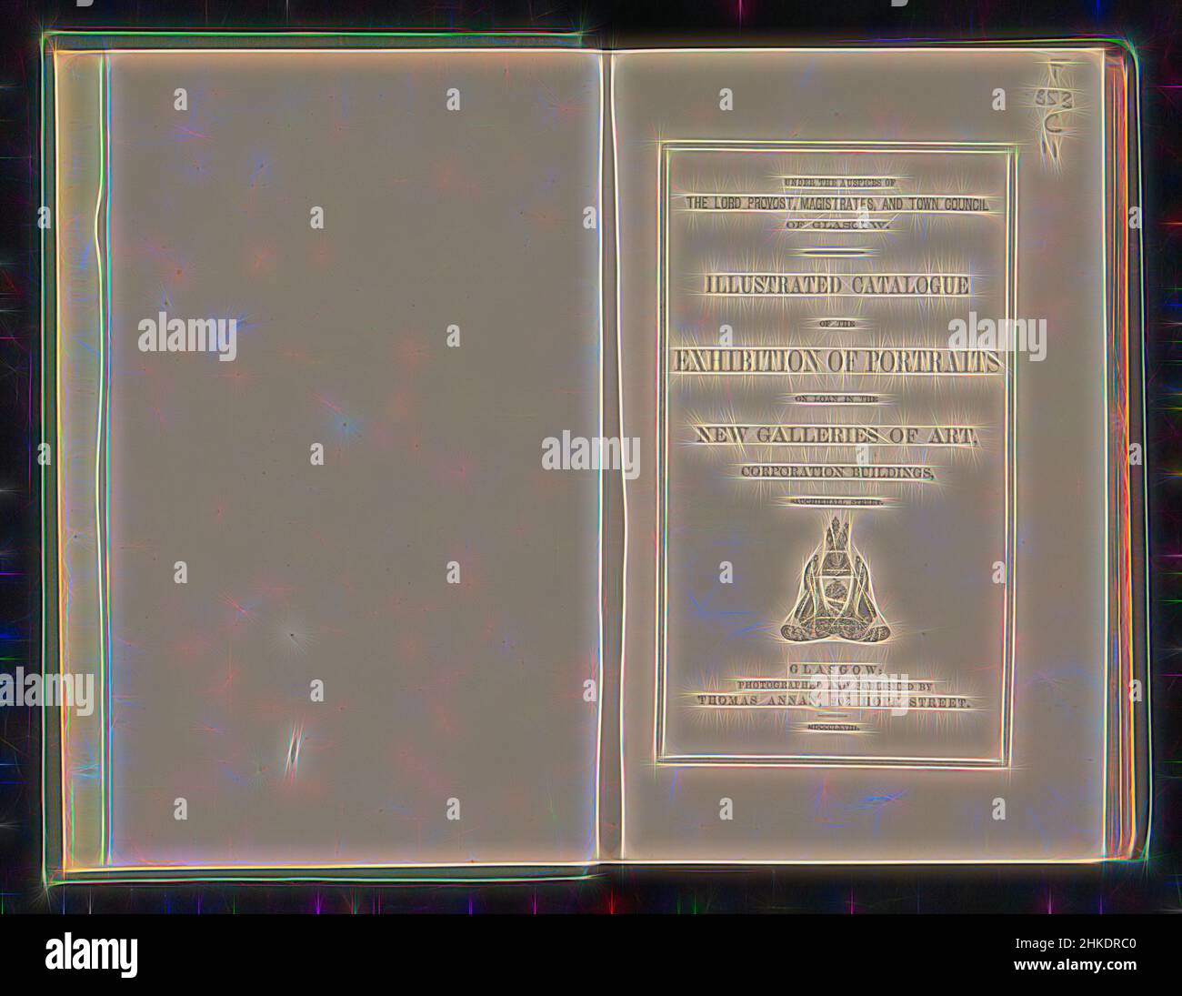 Ispirato dal catalogo illustrato della mostra di ritratti in prestito nelle nuove gallerie d'arte, Thomas Annan, editore: Thomas Annan, Glasgow, 1868, Carta, stampa, stampa albume, altezza 245 mm x larghezza 160 mm x spessore 47 mm, reinventata da Artotop. L'arte classica reinventata con un tocco moderno. Design di calda e allegra luminosità e di raggi di luce. La fotografia si ispira al surrealismo e al futurismo, abbracciando l'energia dinamica della tecnologia moderna, del movimento, della velocità e rivoluzionando la cultura Foto Stock