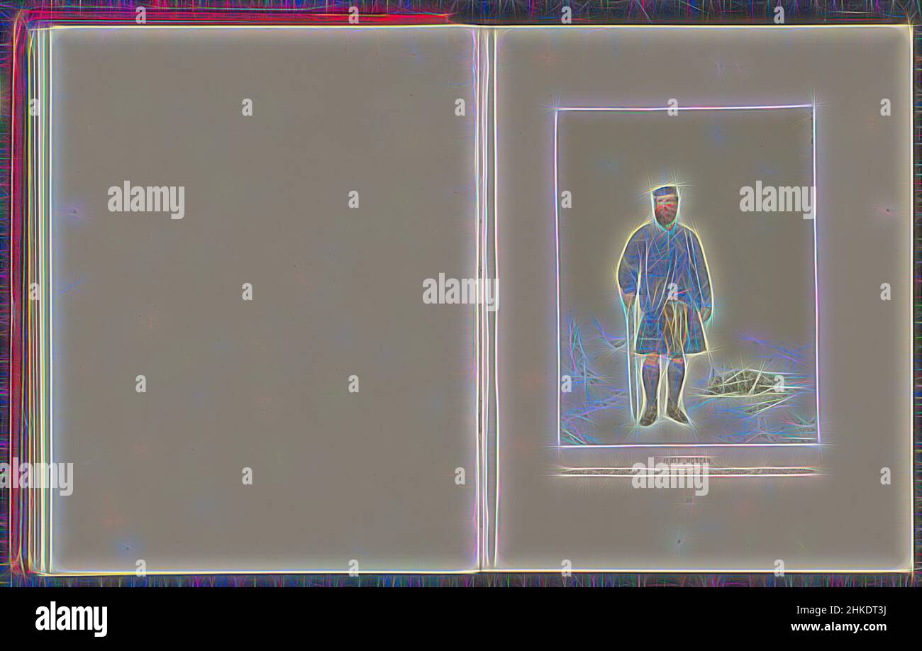 Ispirato da di James Morcan, un servo alla corte di Christian di Schleswig-Holstein-Sonderburg-Augustenburg, James Morcan, Servant alla loro altezza reale Principe e Principessa cristiana di Schleswig-Holstein, Day & Son Vincent Brooks, redattrice intermediario: Kenneth Macleay, c.. 1860 - in OR, reinventato da Artotop. L'arte classica reinventata con un tocco moderno. Design di calda e allegra luminosità e di raggi di luce. La fotografia si ispira al surrealismo e al futurismo, abbracciando l'energia dinamica della tecnologia moderna, del movimento, della velocità e rivoluzionando la cultura Foto Stock