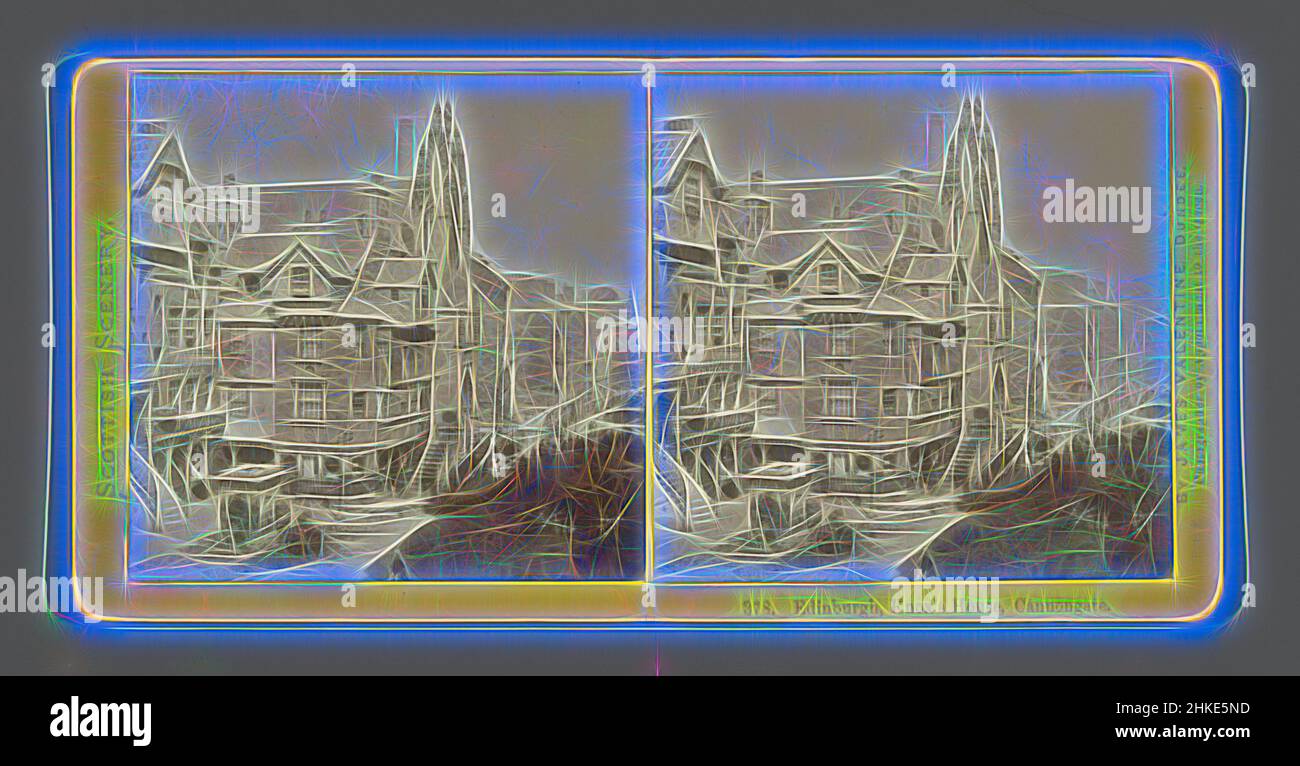Ispirato dalla vista della casa di John Knox a Edimburgo, Edimburgo, Knox's House, Cannongate, James Valentine, Edimburgo, c.. 1850 - c. 1880, stampa albume, altezza 85 mm x larghezza 170 mm, reinventata da Artotop. L'arte classica reinventata con un tocco moderno. Design di calda e allegra luminosità e di raggi di luce. La fotografia si ispira al surrealismo e al futurismo, abbracciando l'energia dinamica della tecnologia moderna, del movimento, della velocità e rivoluzionando la cultura Foto Stock