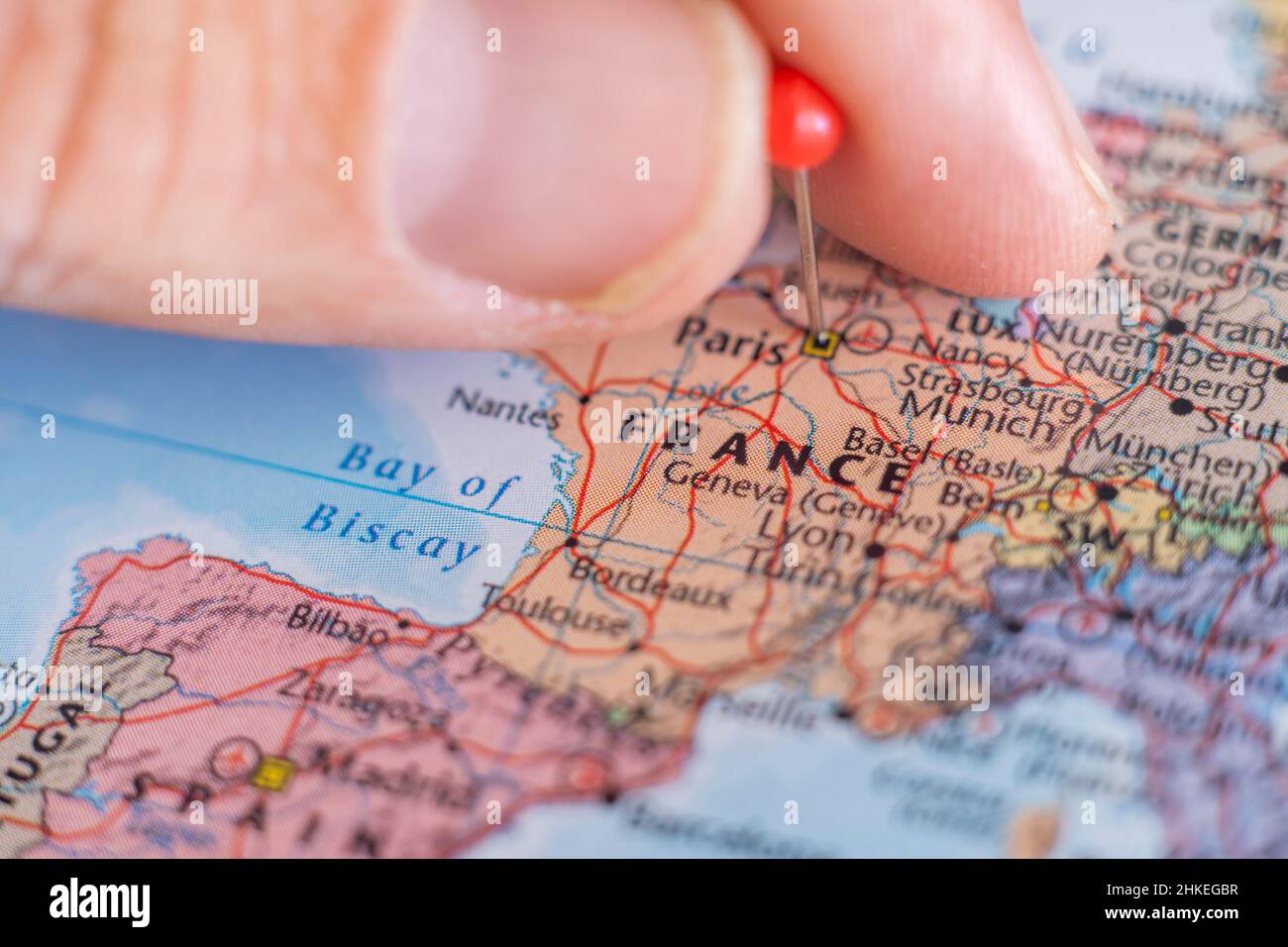 La Francia fissa una mappa del mondo. Francia destinazione di viaggio pianificazione bloccato Foto Stock