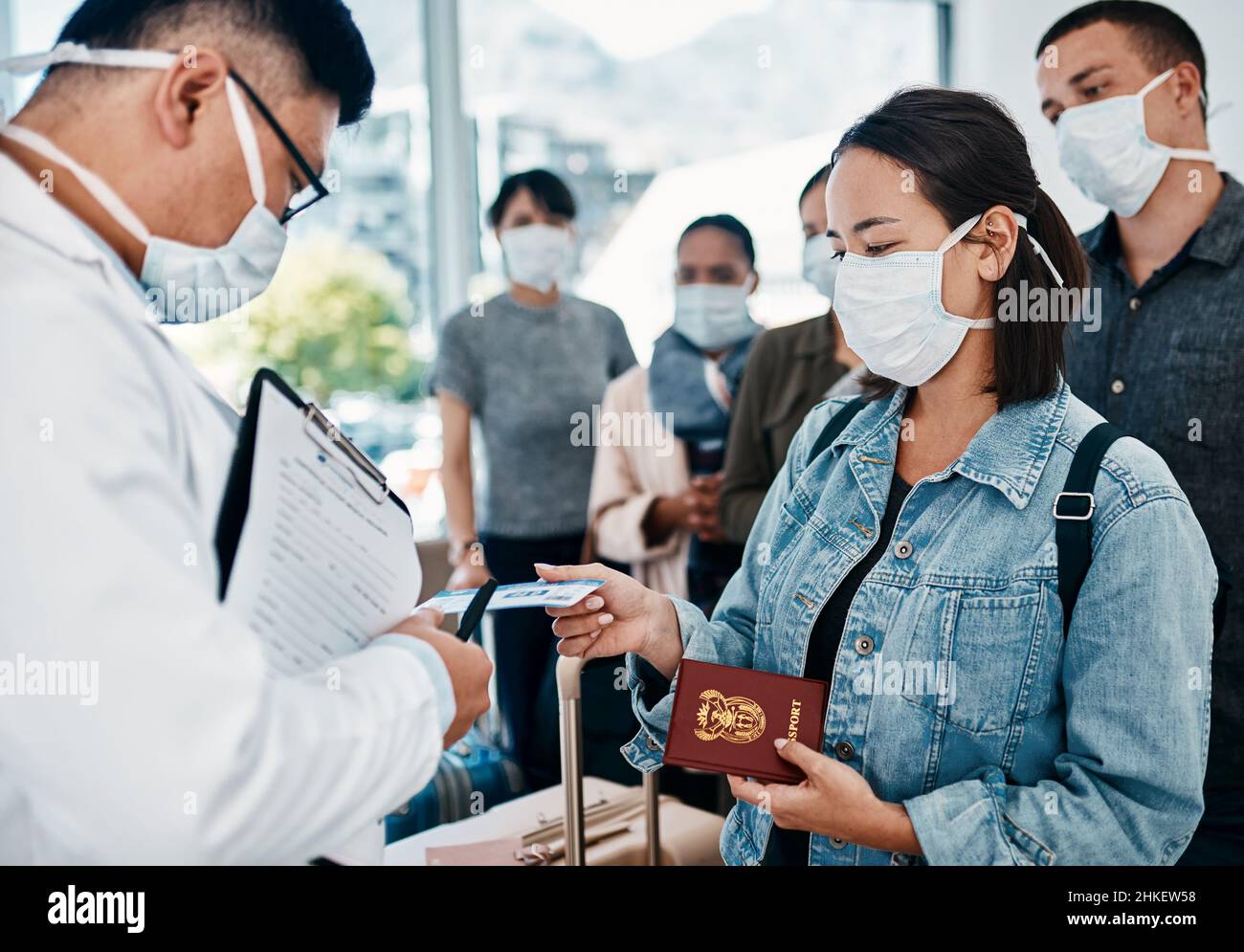 Aumentare le misure di sicurezza e arrestare la diffusione Foto Stock