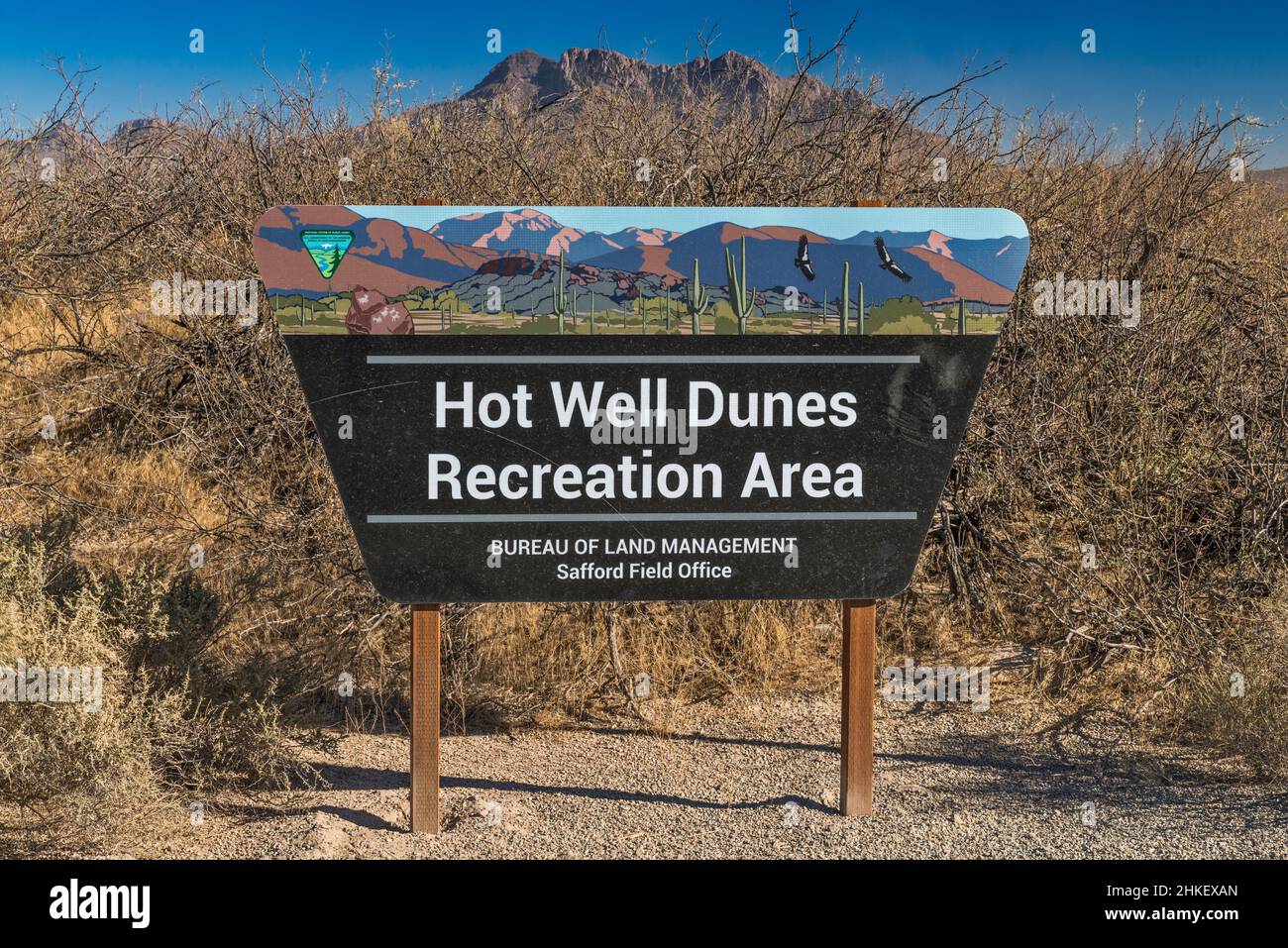 Cartello d'ingresso al parco, area ricreativa di Hot Well Dunes, Arizona, Stati Uniti Foto Stock