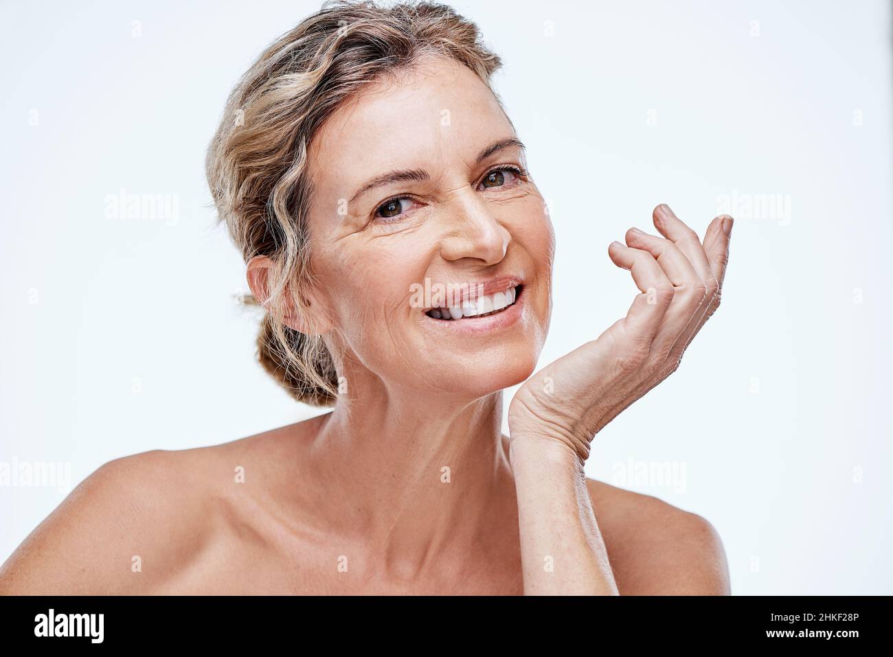 La bellezza di una donna, con anni passati cresce solo Foto Stock