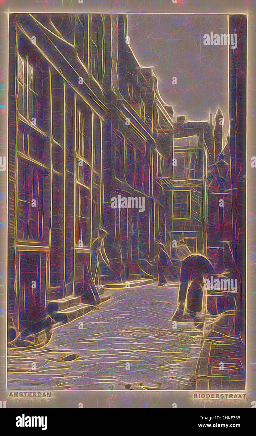Ispirato ad Amsterdam. Ridderstraat, produttore:, stampante: Gebrs. Van Rijkom, 1875 - 1930, collotype, altezza 140 mm x larghezza 90 mm, Reimagined by Artotop. L'arte classica reinventata con un tocco moderno. Design di calda e allegra luminosità e di raggi di luce. La fotografia si ispira al surrealismo e al futurismo, abbracciando l'energia dinamica della tecnologia moderna, del movimento, della velocità e rivoluzionando la cultura Foto Stock