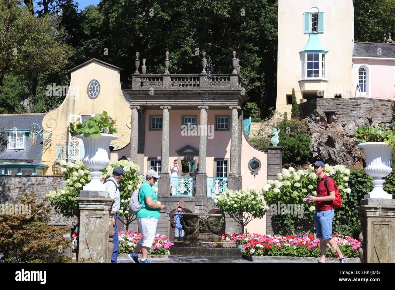 Portmeirion è un villaggio in stile italiano situato nel Galles del Nord di Gwynedd Foto Stock