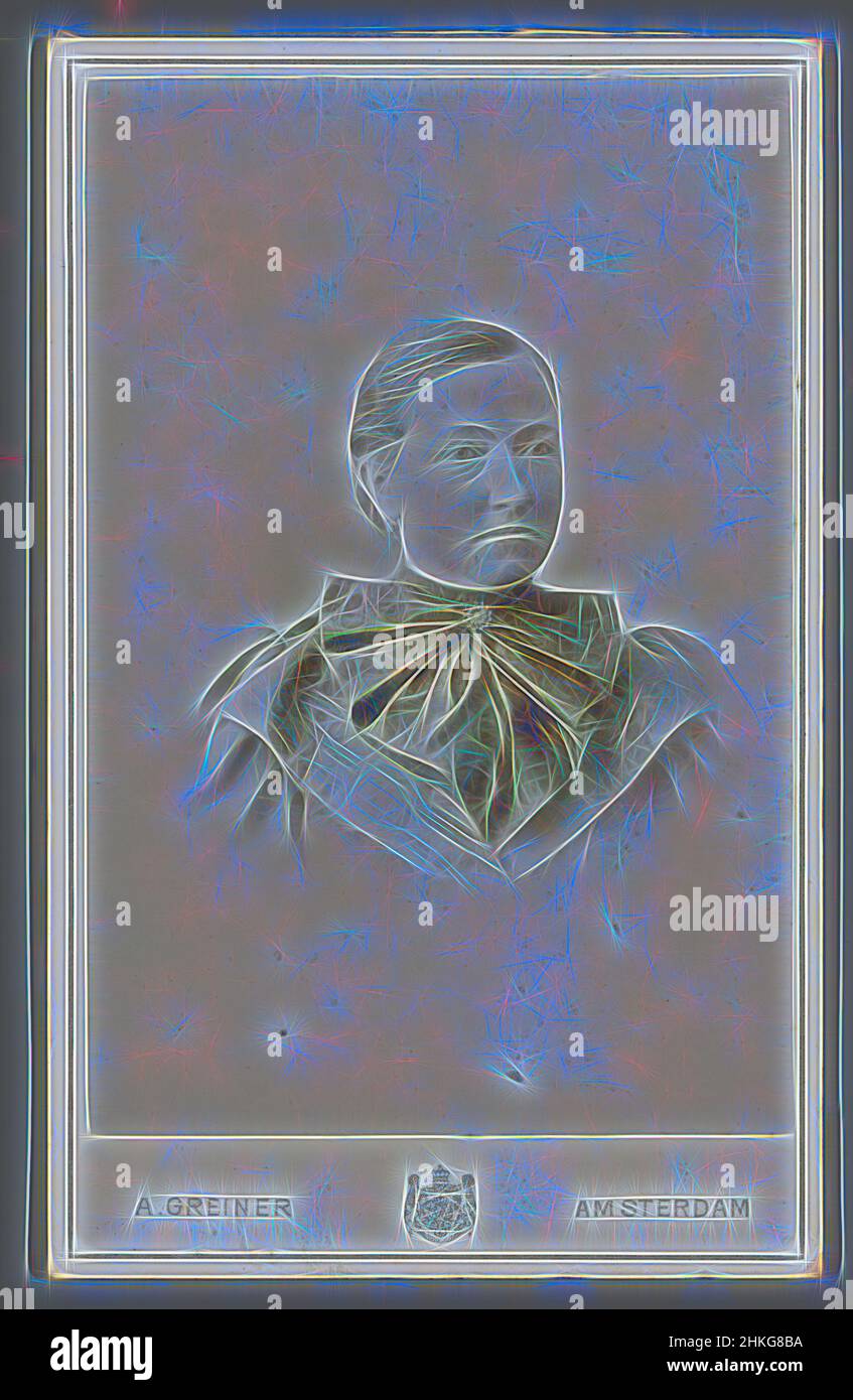 Ispirato dal Ritratto di una donna sconosciuta, Albert Greiner, Amsterdam, 1880 - 1887, altezza 105 mm x larghezza 66 mm, reinventato da Artotop. L'arte classica reinventata con un tocco moderno. Design di calda e allegra luminosità e di raggi di luce. La fotografia si ispira al surrealismo e al futurismo, abbracciando l'energia dinamica della tecnologia moderna, del movimento, della velocità e rivoluzionando la cultura Foto Stock