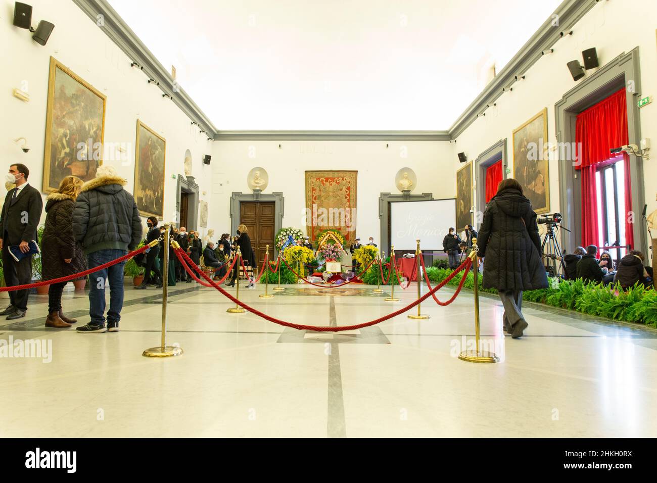 Roma, Italia. 4th Feb 2022. Camera funeraria per l'attrice italiana Monica Vitti nella Sala della Protomoteca a Campidoglio a Roma (Credit Image: © Matteo Nardone/Pacific Press via ZUMA Press Wire) Foto Stock