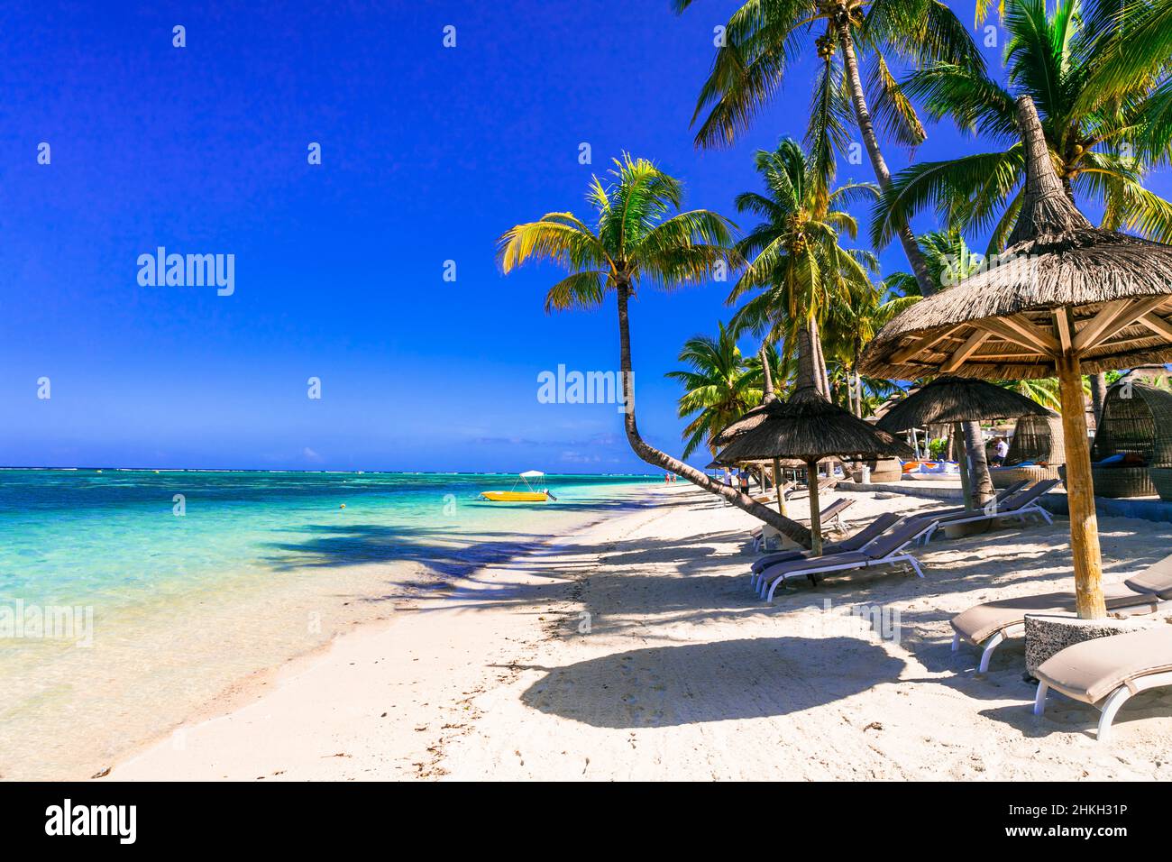 Paesaggio tropicale della spiaggia, isola del Paradiso Mauritius, Flic en Flac spiaggia Foto Stock