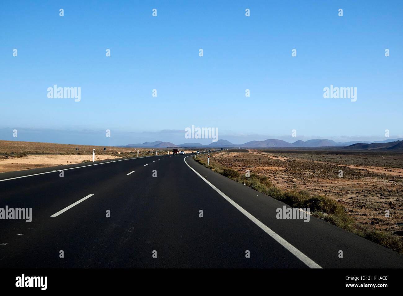 Guida lungo la strada principale lz-2 a Lanzarote, Isole Canarie, Spagna Foto Stock