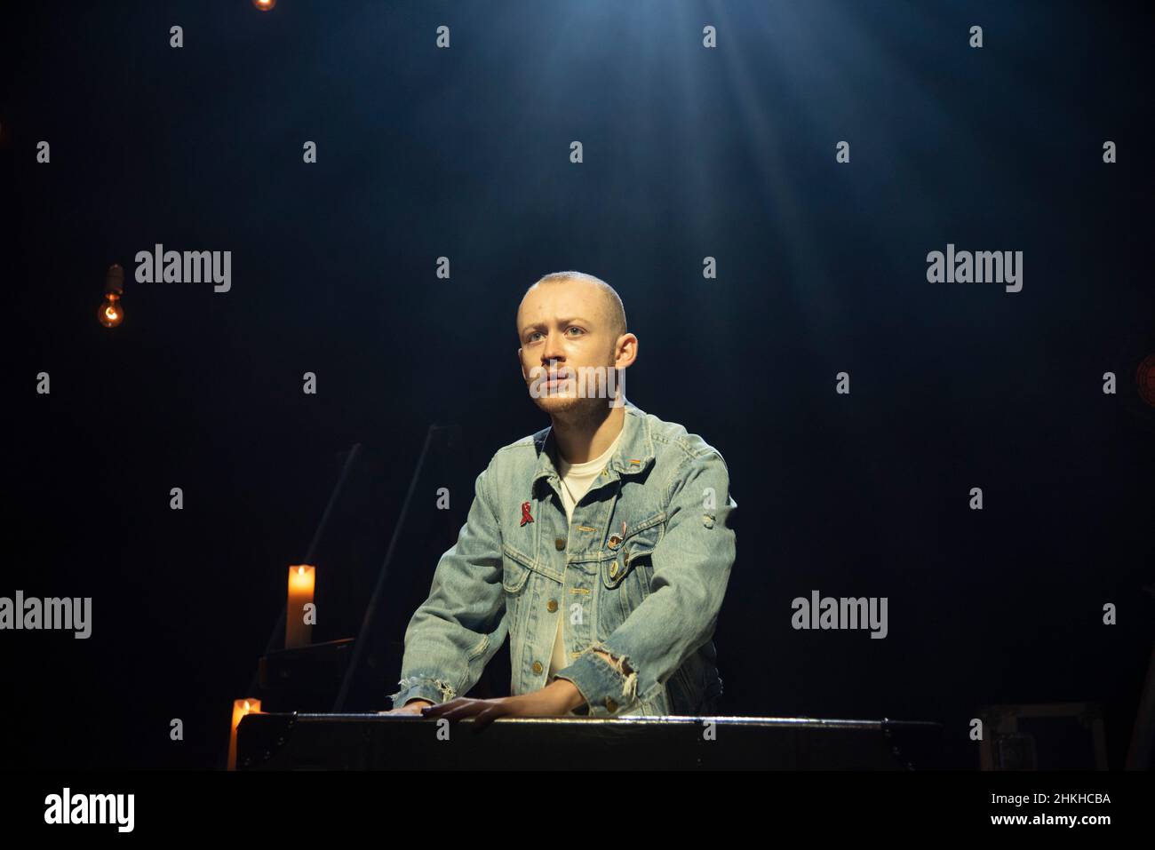 Londra, Regno Unito. 4th Feb 2022. Photocall a New Wimbledon Threatre per lo spettacolo "The night Larry Kramer kissed Me" di David Drake, attore protagonista John Bell, che si svolge tra il 3rd e il 26th febbraio 2022. Credit: claire doherty/Alamy Live News Foto Stock