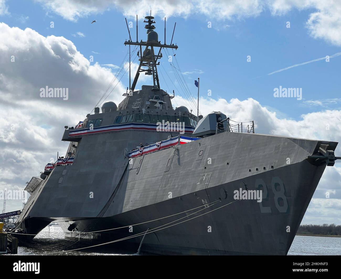 Brunswick, Georgia, USA - 4th febbraio 2022: La USS Savannah, una nave da combattimento litoranea di classe Independence di nuova costruzione, è vista nel porto ed è stata commissionata Foto Stock