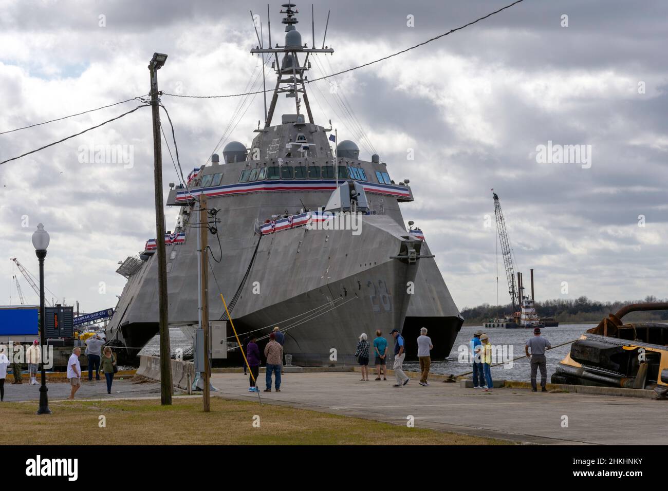 Brunswick, Georgia, USA - 4th febbraio 2022: La USS Savannah, una nave da combattimento litoranea di classe Independence di nuova costruzione, è vista nel porto ed è stata commissionata Foto Stock