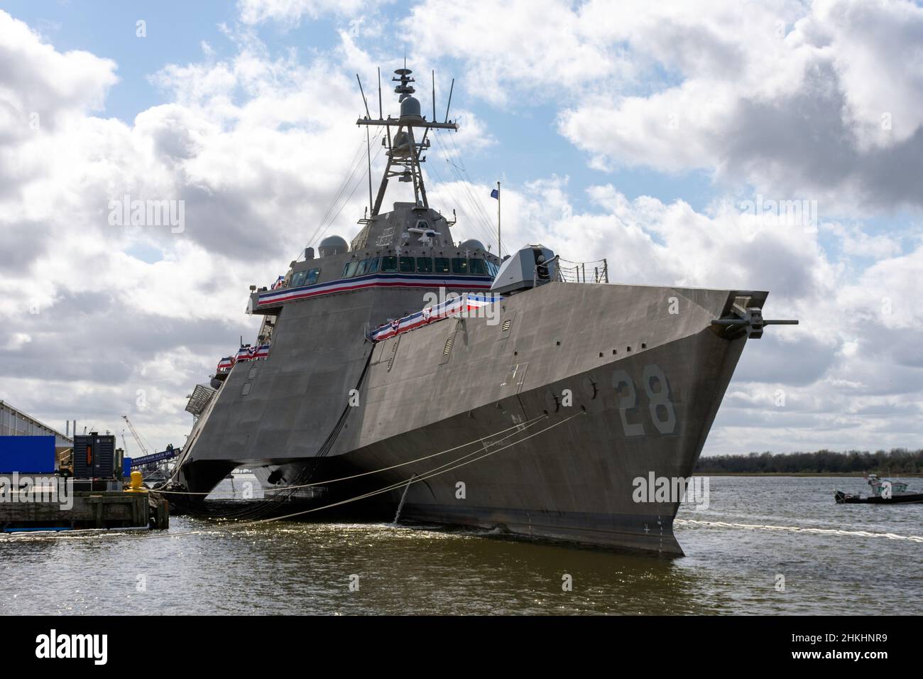 Brunswick, Georgia, USA - 4th febbraio 2022: La USS Savannah, una nave da combattimento litoranea di classe Independence di nuova costruzione, è vista nel porto ed è stata commissionata Foto Stock