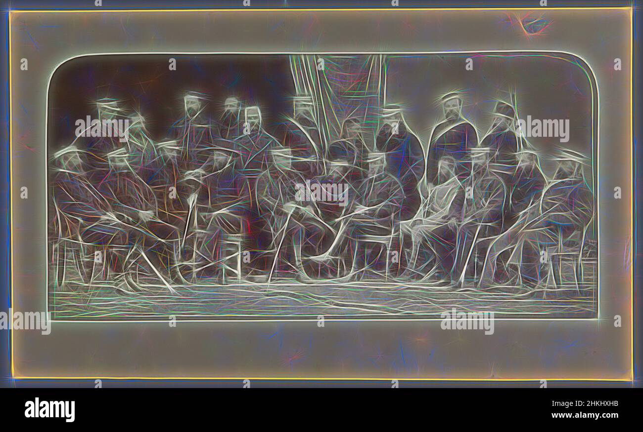 Ispirato dal ritratto di gruppo di soldati inglesi in uniforme, a sinistra del centro maggiore Pierre Louis Napoleon Cavagnari, John Burke, Afghanistan, 1878 - 1890, carta, Stampa albume, altezza 183 mm x larghezza 305 mm, reinventata da Artotop. L'arte classica reinventata con un tocco moderno. Design di calda e allegra luminosità e di raggi di luce. La fotografia si ispira al surrealismo e al futurismo, abbracciando l'energia dinamica della tecnologia moderna, del movimento, della velocità e rivoluzionando la cultura Foto Stock